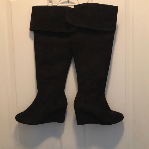 🥾 Black Swede Knee High Wedge Boots WB11 - Picture 1 of 3